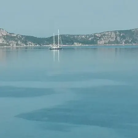 Artemis Sunset View Apartment Pylos Extérieur photo