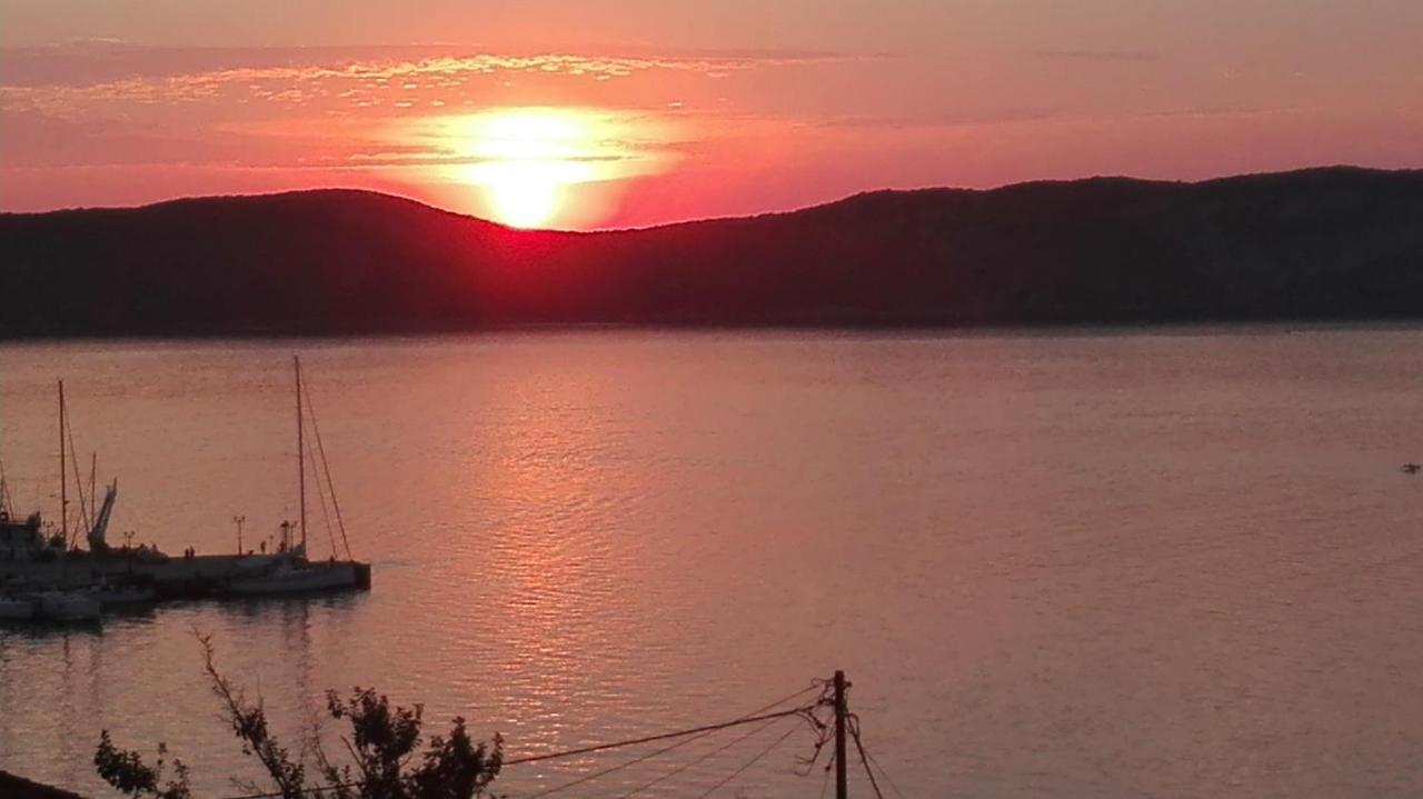 Artemis Sunset View * Pylos